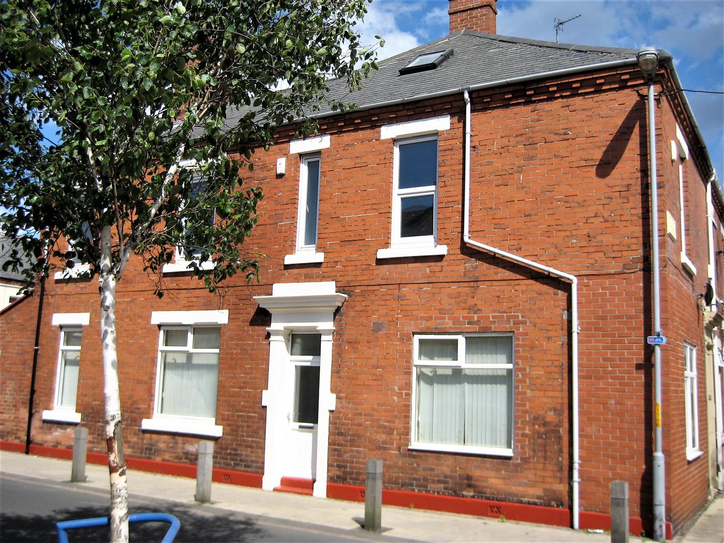3 Bedroom House - End Terrace